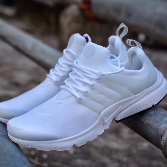 Men's Nike Air Presto Essential (Size 13) - Picture 2 of 8